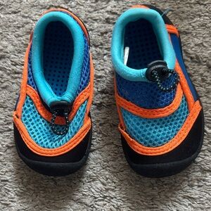 Wander Beauty Blue and Orange Kids Water Shoes
